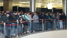 Zahájení prodeje iPhonu 5 v Drá��anech