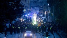 Policie ve Vrovicích mla plné ruce práce. Fanouci Sparty táhli na Eden a...