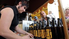 Festival malých pivovar Slunce ve skle v pivovaru Purkmistr v Plzni-ernicích. 