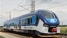 Žralok je prvním vlakem v moderní historii ČD, který má mezi dvěma vozidly...