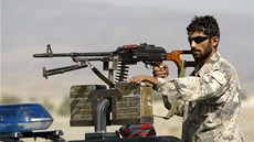 Písluník afghánské armády v provinci Dalálábád (26. záí 2012)