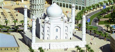 V Dubaji vznikne tyikrát vtí replika indické hrobky Tád Mahál.