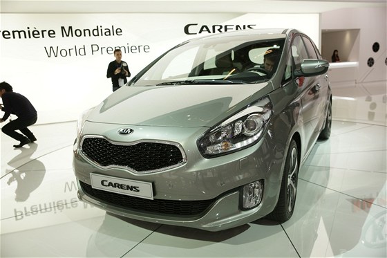 Kia Carens