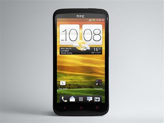 HTC platí za jedno zaízení s Androidem Applu 6-8 dolar.