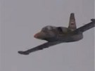 Syrský bojový letoun útoí na pozice povstalc v Aleppu (25. záí 2012)