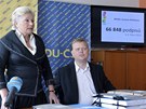 Kandidátka na Hrad Zuzana Roithová a pedseda KDU-SL Pavel Blobrádek na