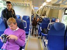 Cestující na trati mezi eskými Budjovicemi a eskými Velenicemi si od pondlí