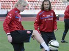 Petr Jiráek a Frantiek Rajtoral (vlevo) na tréninku eské reprezentace ped