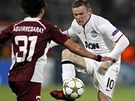 Rooney z Manchesteru United jde do souboje s protihráem z Klue