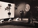 Karel Zeman v ateliéru pi natáení filmu Baron Práil