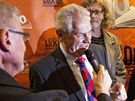 Kandidát na prezidenta Milo Zeman poktil v Paláci knih Luxor na praském