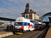 K dvacátému vyroí zaazení vlak do systému PID vera poprvé vyjel vlak City