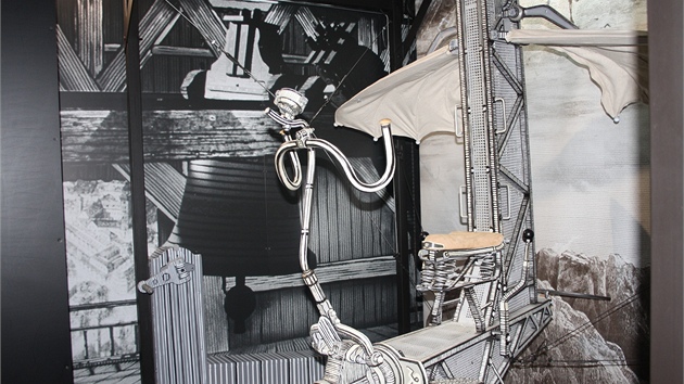 Létající stroj z filmu Vynález zkázy si mete v muzeu i vyzkouet.