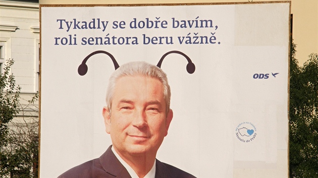 Kandidt do sentu Ji steka si tykadla nasadil dobrovoln.