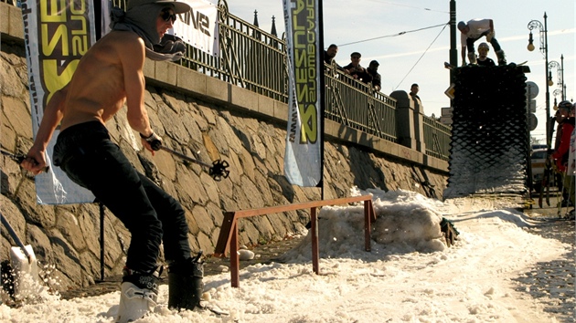 Lo�ský ro�ník p�ilákal tisíce lidí.