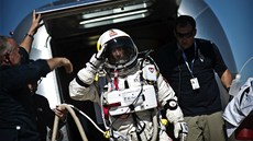 Felix Baumgartner v úterý 9. �íjna p�ipraven byl, zradilo jej v�ak po�así. Ve