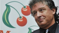 Ji�í Dolej�, stínový ministr financí a poslanec za KS�M