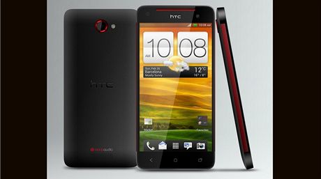 Telefon HTC. Ilustraní foto.