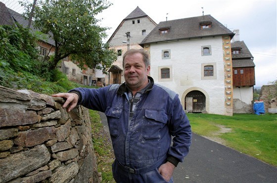 Naprostou vtinu oprav dlá její majitel, Zdenk vejda, vlastníma rukama. 