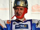 VÍTZ. Polský jezdec Grzegorz Walasek se raduje z triumfu na Zlaté pilb.