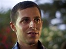 Gilad alit na snímku z 12. ervence 2012