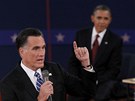 Mitt Romney a Barack Obama bhem druhé prezidentské debaty (16. íjna 2012) 