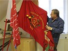Ve sbírce v krajském sídle KSM je zaazená i pedlistopadová vlajka telských...