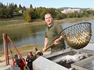 Do Luhaovické pehrady putovaly po vyitní stovky kilogram ryb.