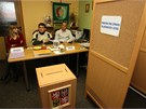 Volební komise v Hostjov marn vyhlíí njakého volie. Slovácká obec je ve