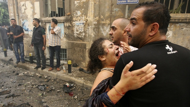 Následky pumového útoku v kesanské tvrti Arafíja v Bejrútu (19. íjna 2012)