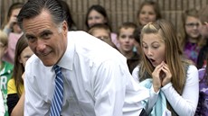 Kouká mu na zadek? Ale ne, �kola�ka se práv� dozv�d�la, �e prezidentský...