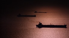 Tankery v Hormuzském pr�livu (ilustra�ní foto)