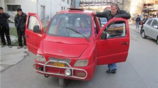 Jak se do ní nacpat a jak rozjet? T�íkolka XF150ZK-4 byla o�í�kem v mnoha