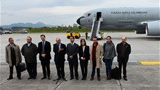 Zástupci kolumbijské vlády ped odletem do Osla na mírová jednání s FARC (18.
