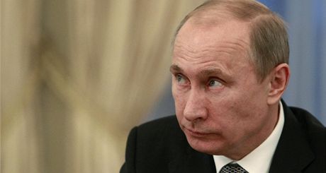 Putin mírní svá ostrá slova na adresu vlády Dmitrije Medvedva.