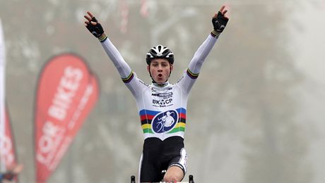 Cyklokrosa Mathieu Van Der Poel vtz v zvod junior na Svtovm pohru v