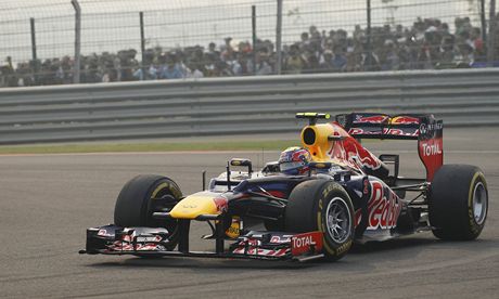 Mark Webber s vozem týmu Red Bull