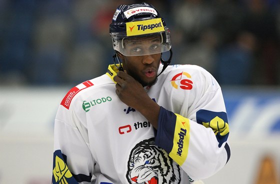 Liberecký útoník Wayne Simmonds se stal terem rasových uráek.