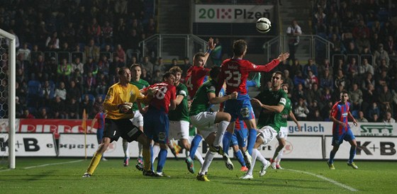 Souboj favorit Plze - Jablonec skonil remízou. A protoe Jablonec jich jako souasný lídr nasbíral u pt, patí jeho bodový zisk po dvanácti kolech k nejniím v historii.