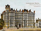Londýnský Langham Hotel na pohlednici z roku 1908