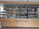 Obchod v Mezimstí-Starostín, kde celníci zajistili 240 lahví podezelého