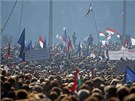 Do ulic vyrazilo na sto tisíc odprc Orbánovy vlády (23. íjna 2012)