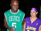 Zpvák Seal a jeho pítelkyn dorazili na halloweenskou party v basketbalových...