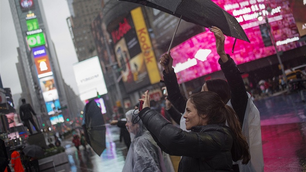V New Yorku turist nedbali varovn a do ulic vyrazili s fotoaparty v rukch.