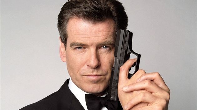 Pierce Brosnan jako agent 007 James Bond ve filmu Dnes neumrej (2002)