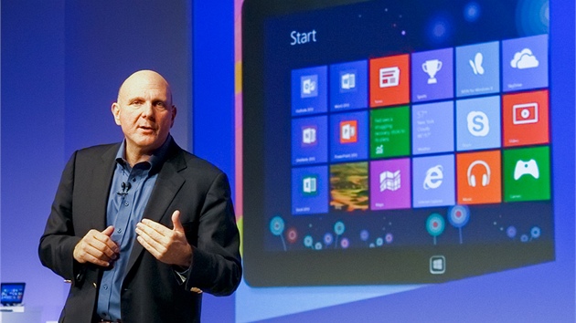 Steve Ballmer pedstavuje Windows 8