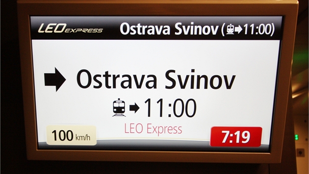 Vnitn informan systm LEO Expressu zobrazuje zkladn daje o jzd vlaku. Jeden daj je promnn a zobrazuje bu teplotu nebo rychlost.