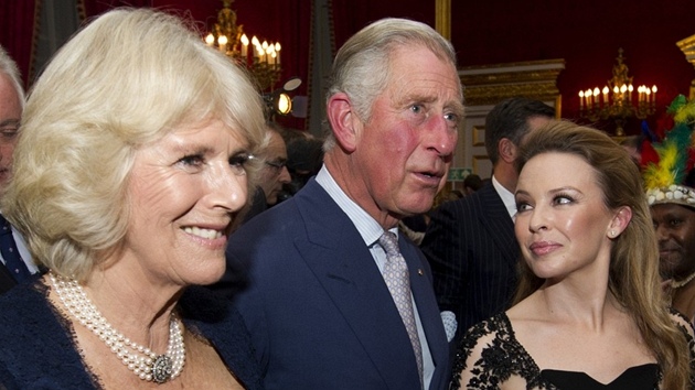 Kylie Minogue na party zazpvala princi Charlesovi a jeho manelce Camille. 