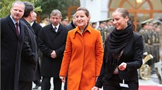 Vicepremiérka �eské vlády Karolína Peake upoutala v Uherském Hradi�ti výrazným