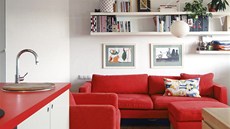 Jednoduché tvary píjemn kontrastují s výraznou ervenou barvou.